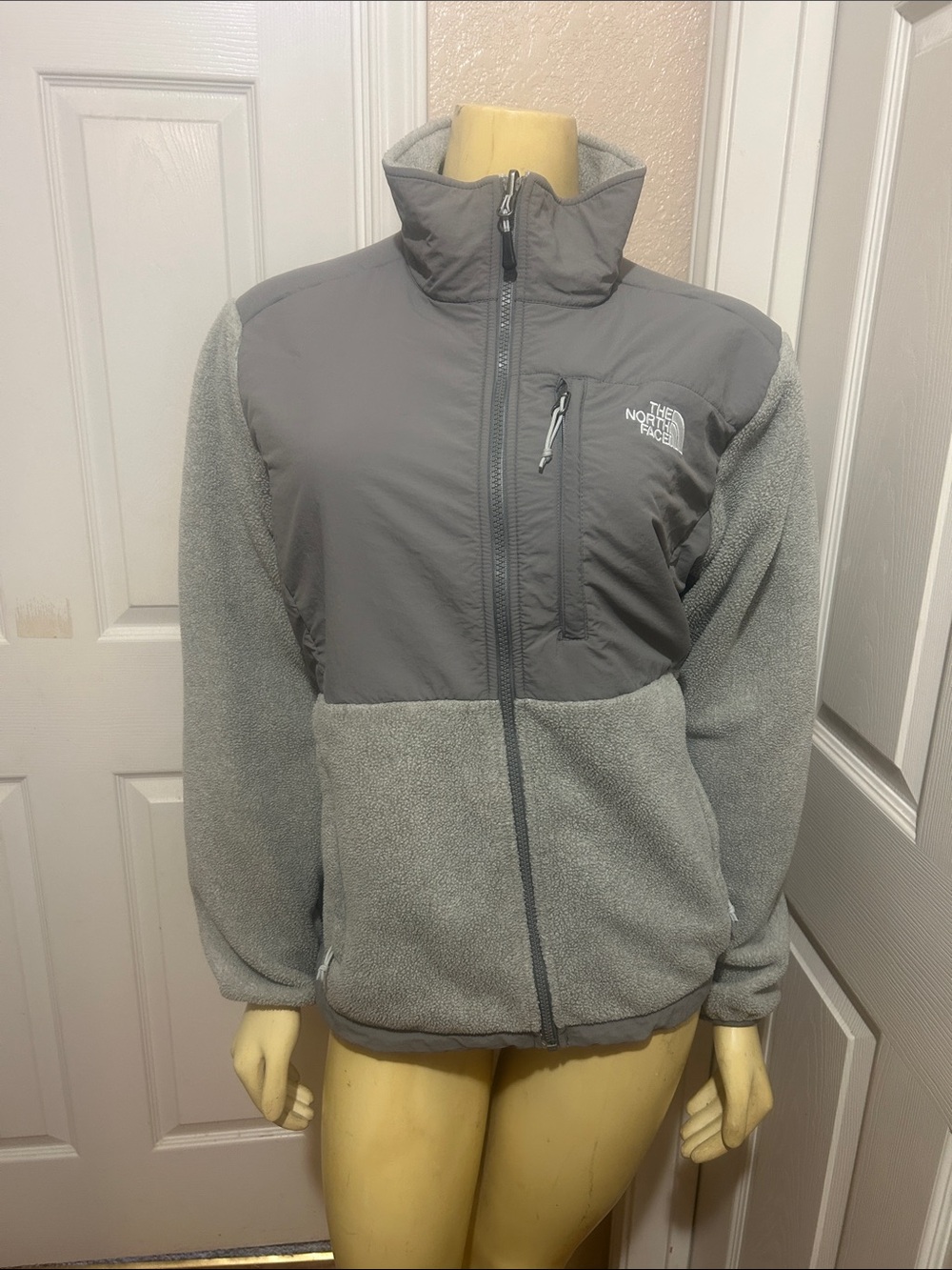 The North Face Women's Gray Fleece OSO zip up Jacket Large